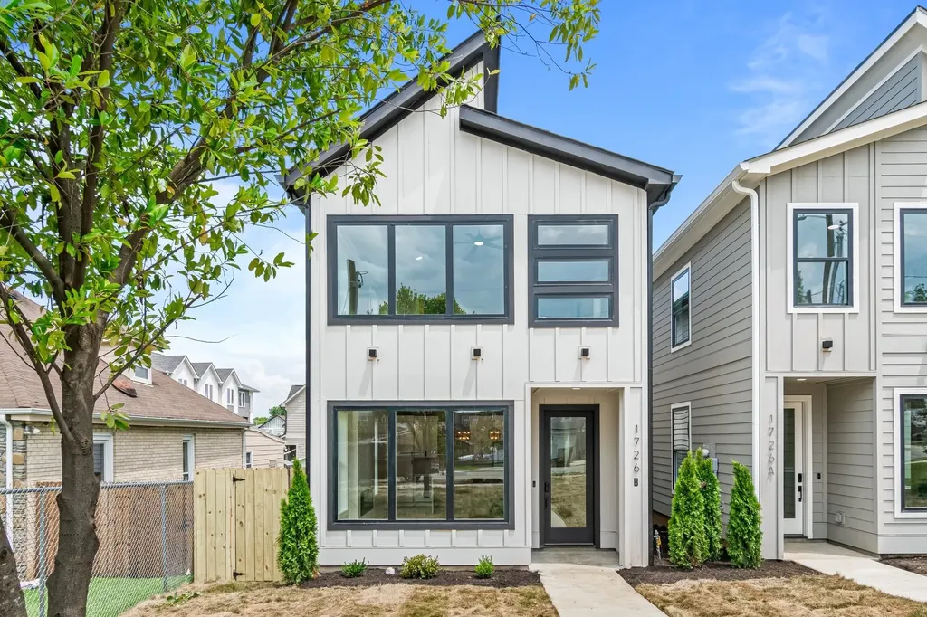 1726B Simpkins Street Nashville TN 37208