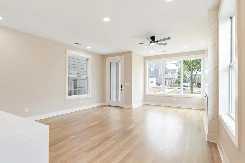 1726B Simpkins Street Nashville TN 37208