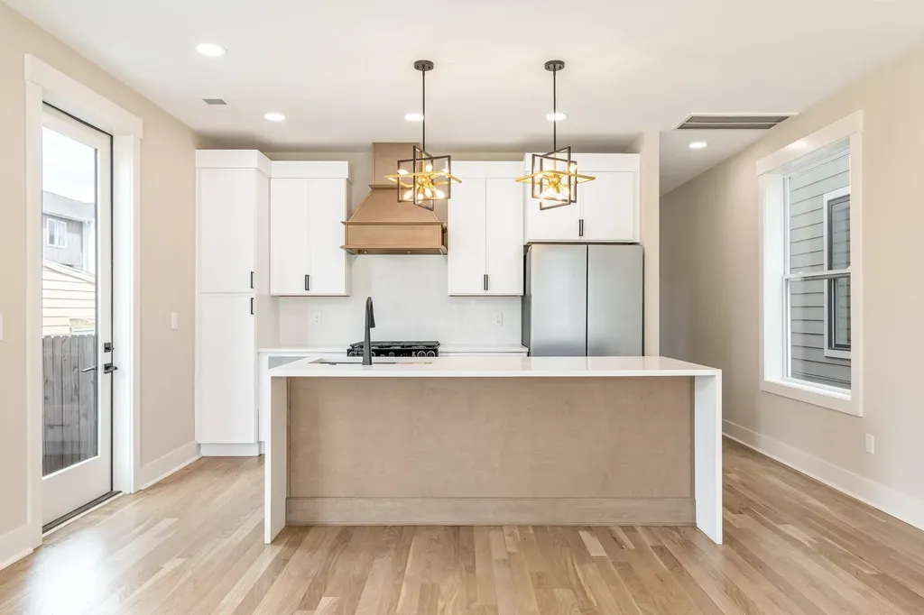 1726B Simpkins Street Nashville TN 37208