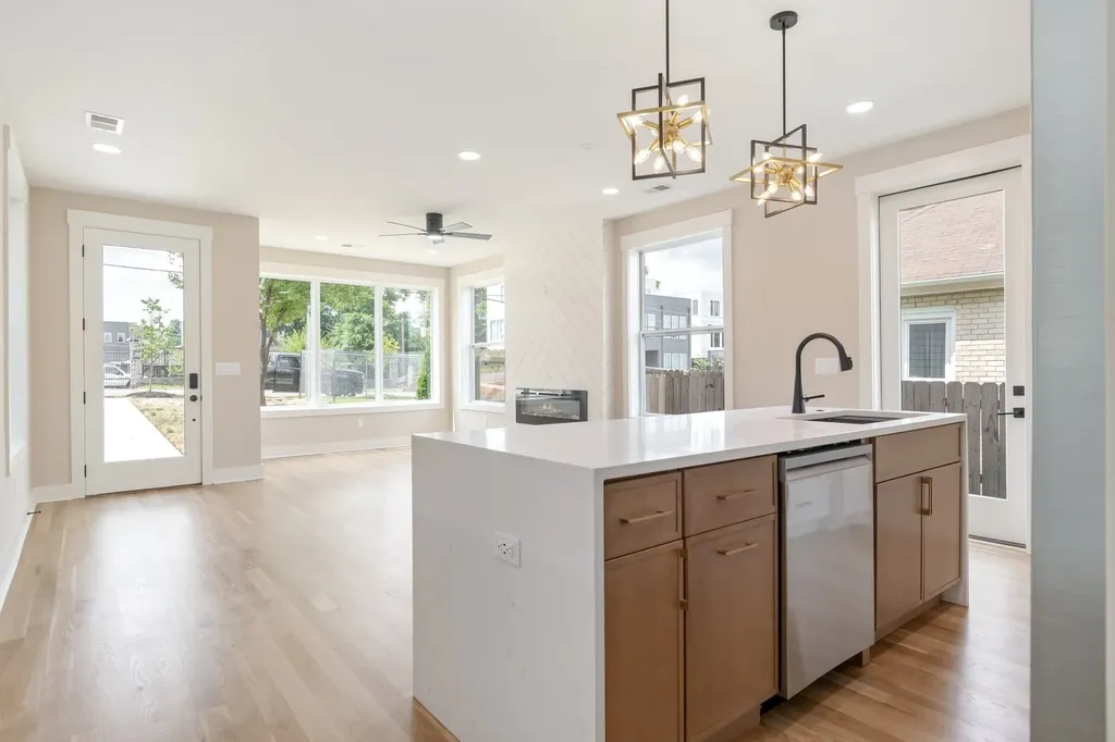 1726B Simpkins Street Nashville TN 37208