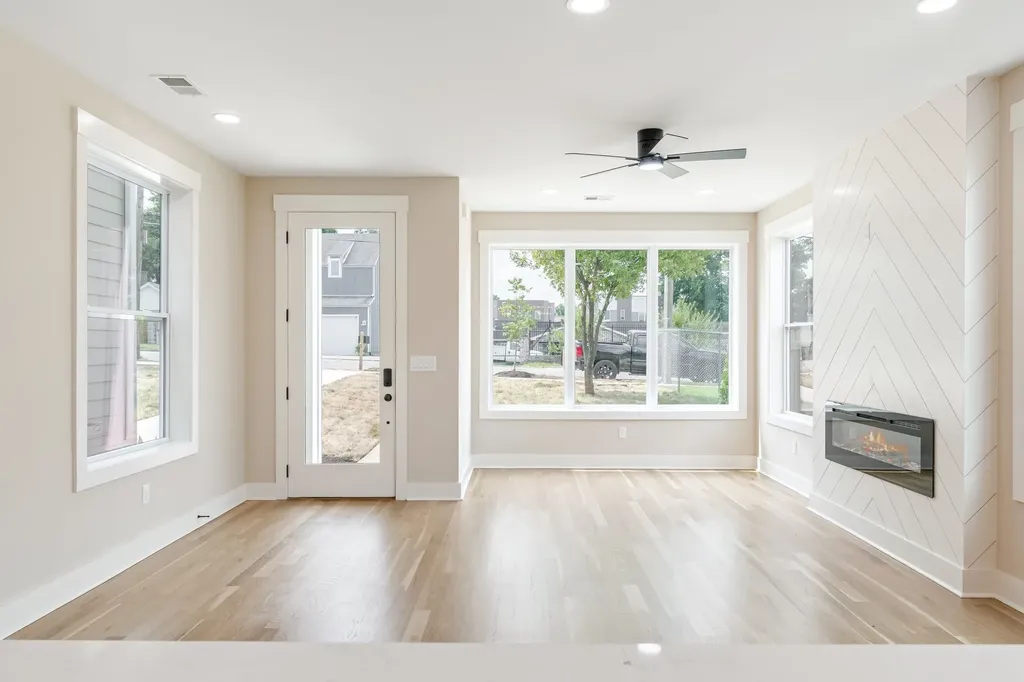 1726B Simpkins Street Nashville TN 37208