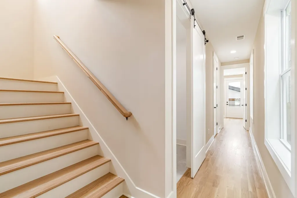 1726B Simpkins Street Nashville TN 37208