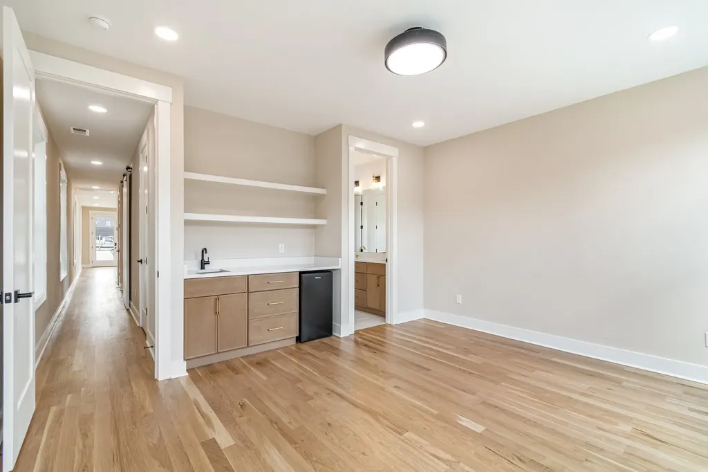 1726B Simpkins Street Nashville TN 37208