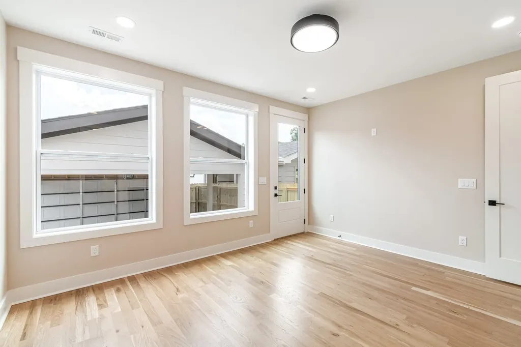 1726B Simpkins Street Nashville TN 37208