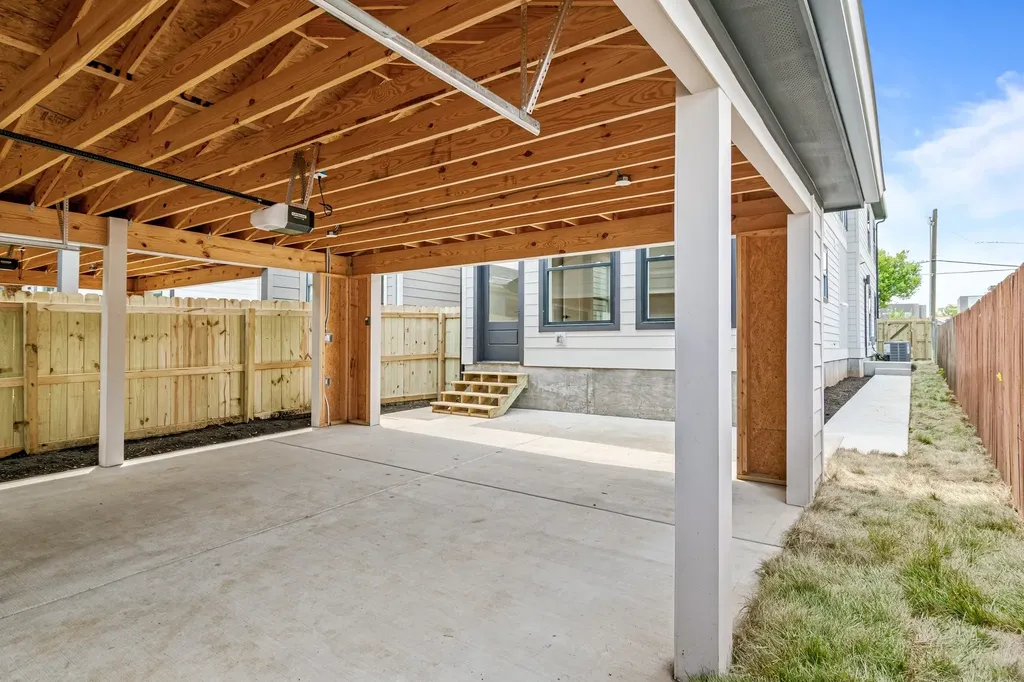 1726B Simpkins Street Nashville TN 37208