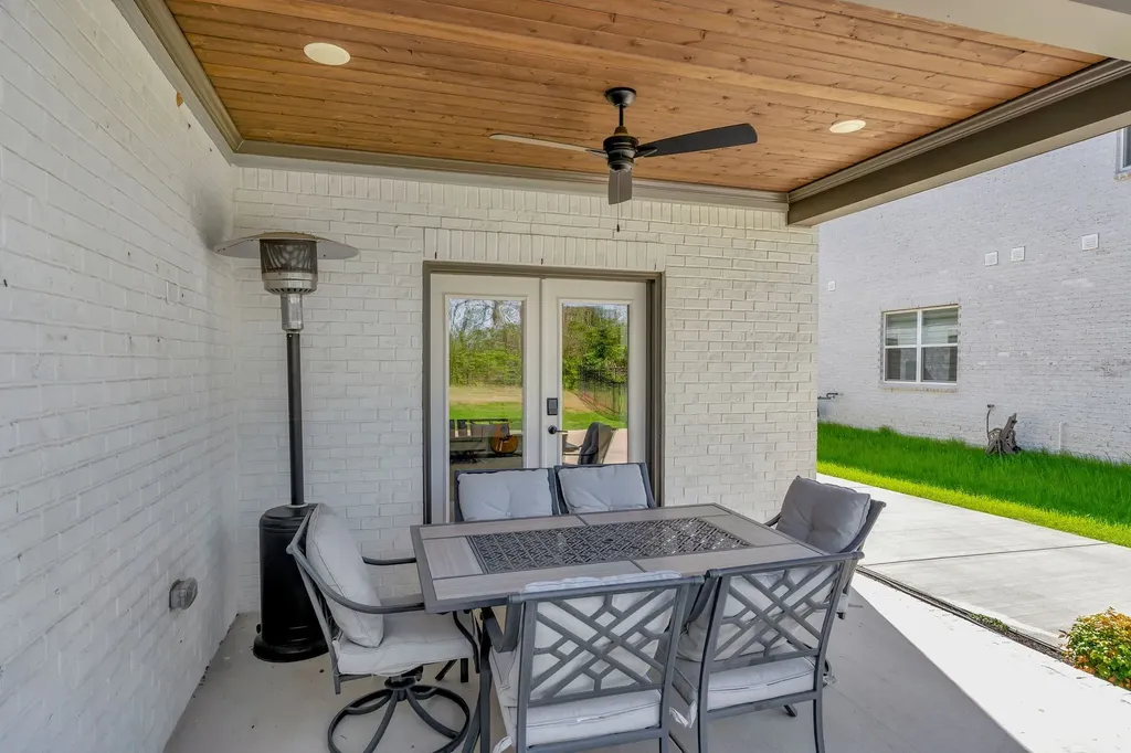 3270 Sassafras Lane Thompsons Station TN 37179