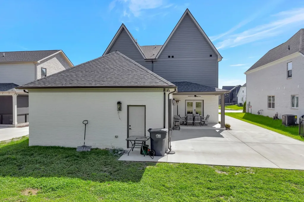 3270 Sassafras Lane Thompsons Station TN 37179
