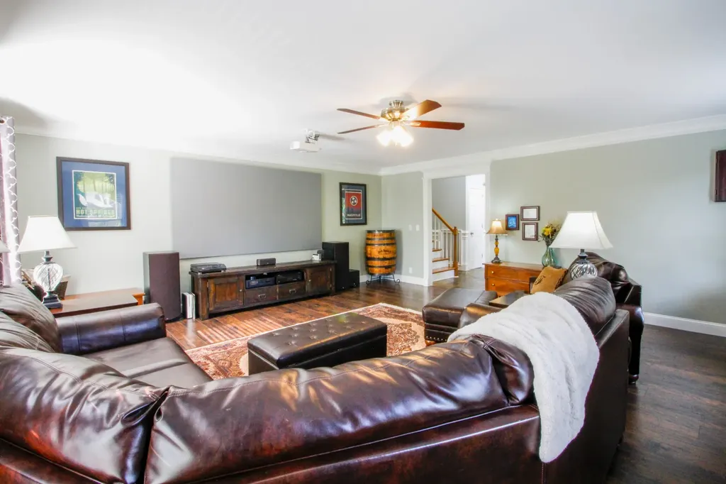 7229 River Bend Road Nashville TN 37221