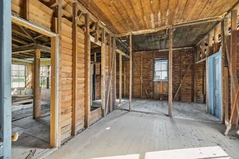 4103 Hampshire Pike Hampshire TN 38461