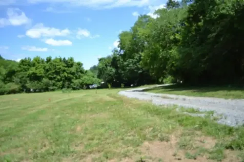 425 Baugh Hollow Lane Gainesboro TN 38562