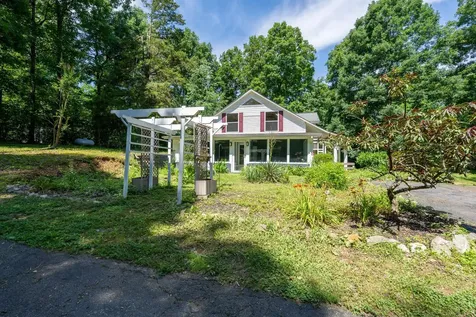 265 Roanoke Creek Road Collinwood TN 38450