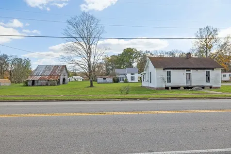 4103 Hampshire Pike Hampshire TN 38461