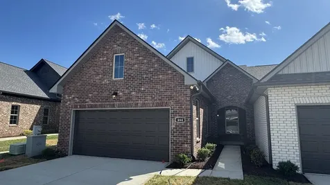 464 W Foxrun Springfield TN 37172