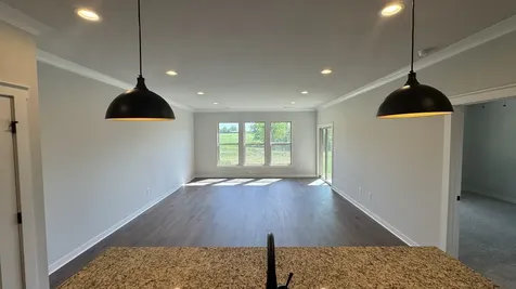 464 W Foxrun Springfield TN 37172