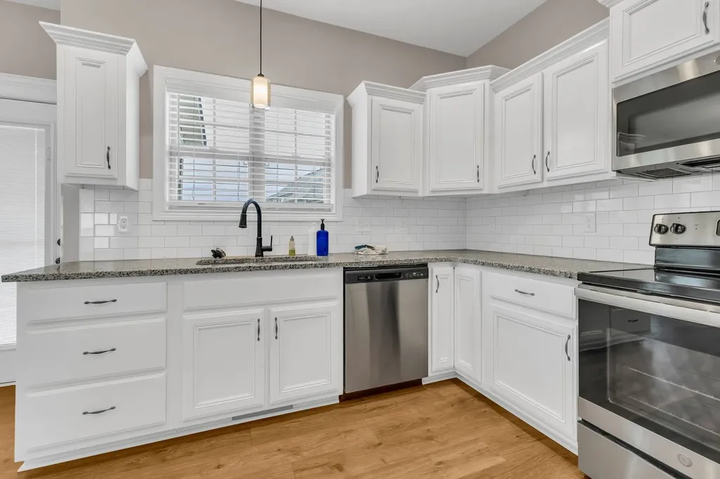 415 Glenstone Springs Drive Clarksville TN 37043