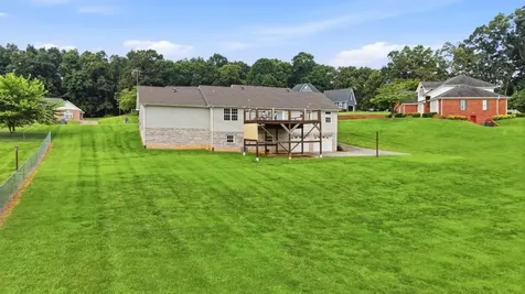 204 Rosewood Drive, NE Cleveland TN 37312