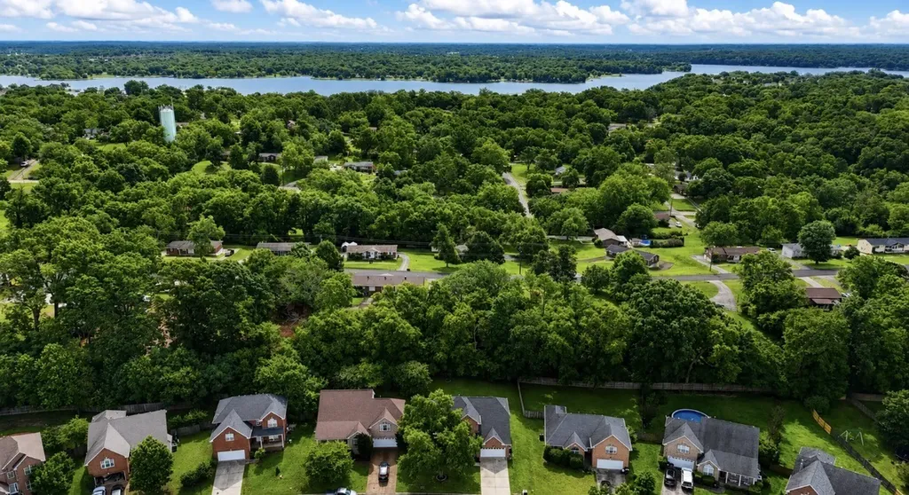 158 Walton Trce, S Hendersonville TN 37075