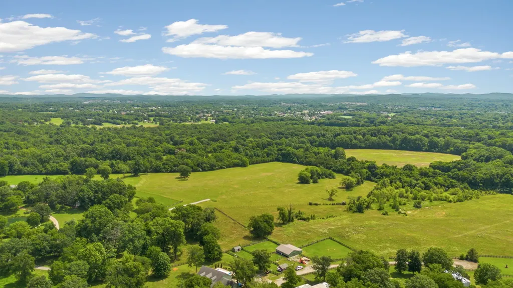 4284 Central Valley Road Murfreesboro TN 37129