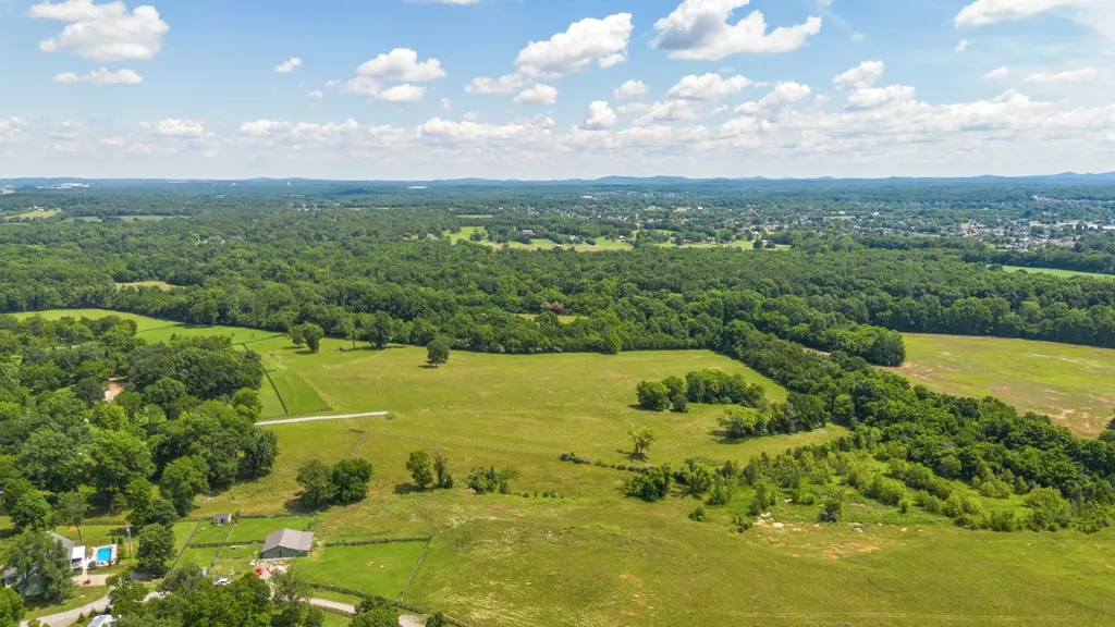 4284 Central Valley Road Murfreesboro TN 37129