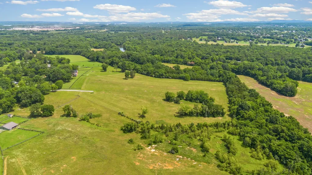 4284 Central Valley Road Murfreesboro TN 37129