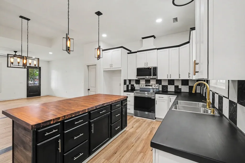1798 Twin Caves Drive Lewisburg TN 37091