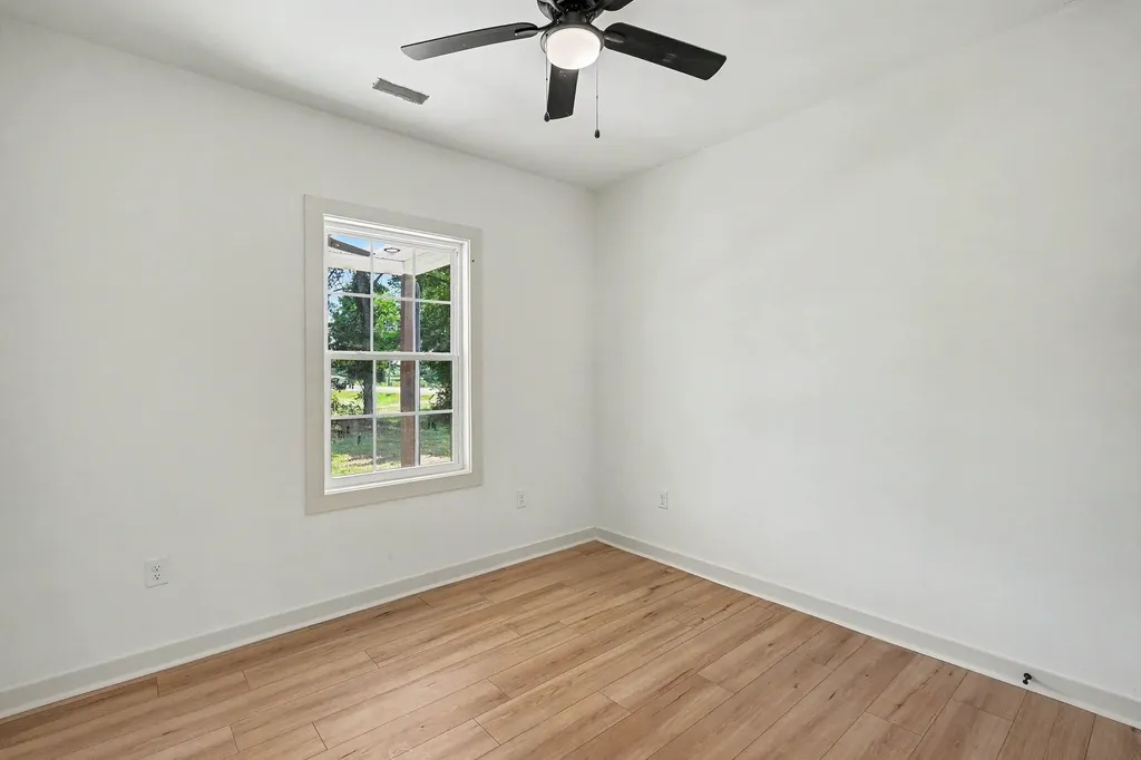1798 Twin Caves Drive Lewisburg TN 37091