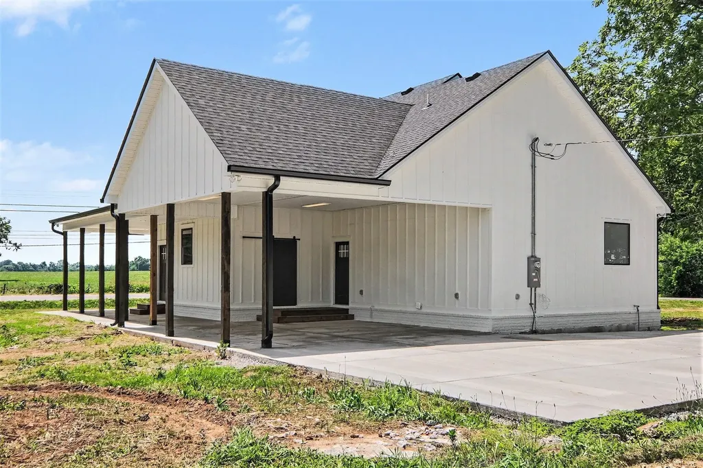1798 Twin Caves Drive Lewisburg TN 37091