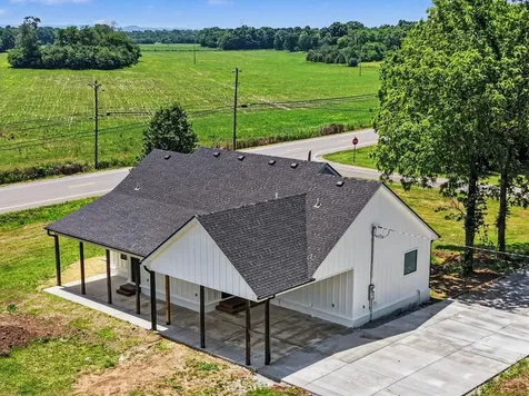 1798 Twin Caves Drive Lewisburg TN 37091