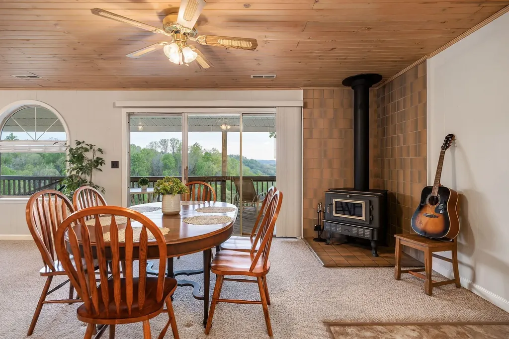 258 Captains Point Road Silver Point TN 38582