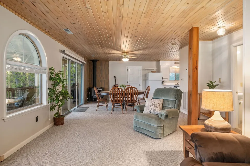 258 Captains Point Road Silver Point TN 38582