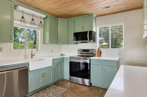258 Captains Point Road Silver Point TN 38582