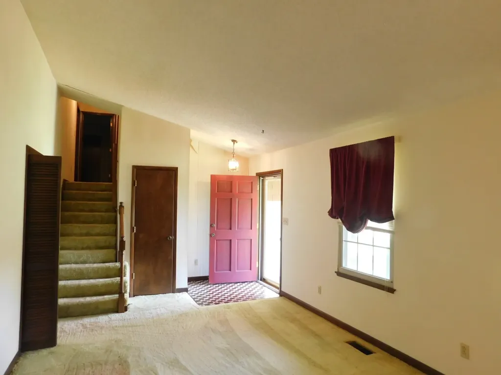 319 Harsh Lane Castalian Springs TN 37031