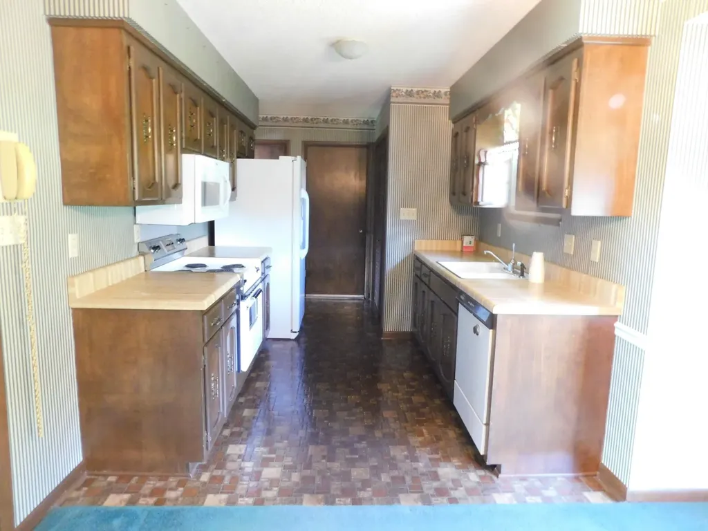 319 Harsh Lane Castalian Springs TN 37031