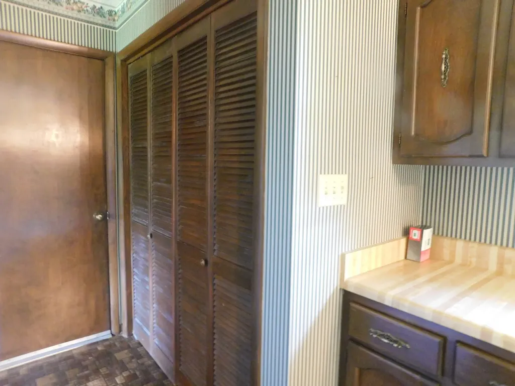 319 Harsh Lane Castalian Springs TN 37031