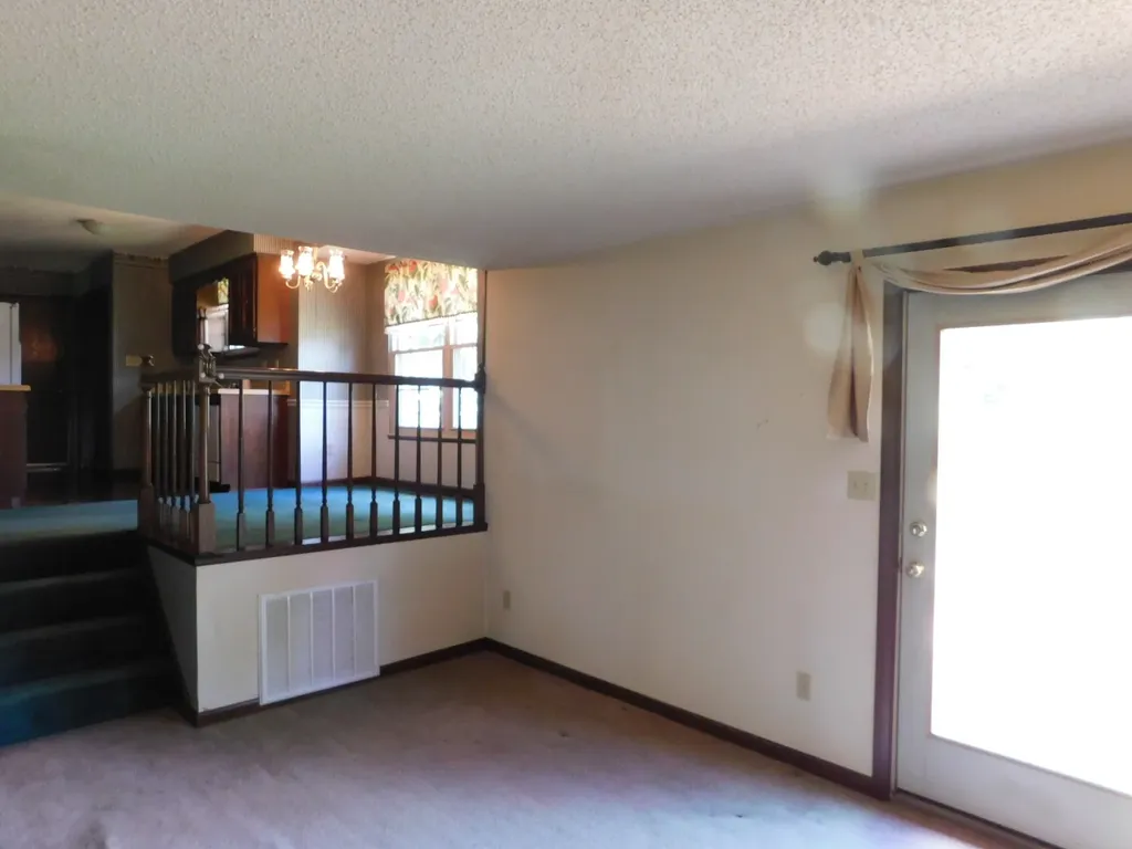 319 Harsh Lane Castalian Springs TN 37031