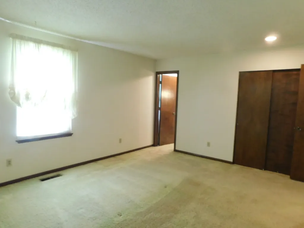 319 Harsh Lane Castalian Springs TN 37031