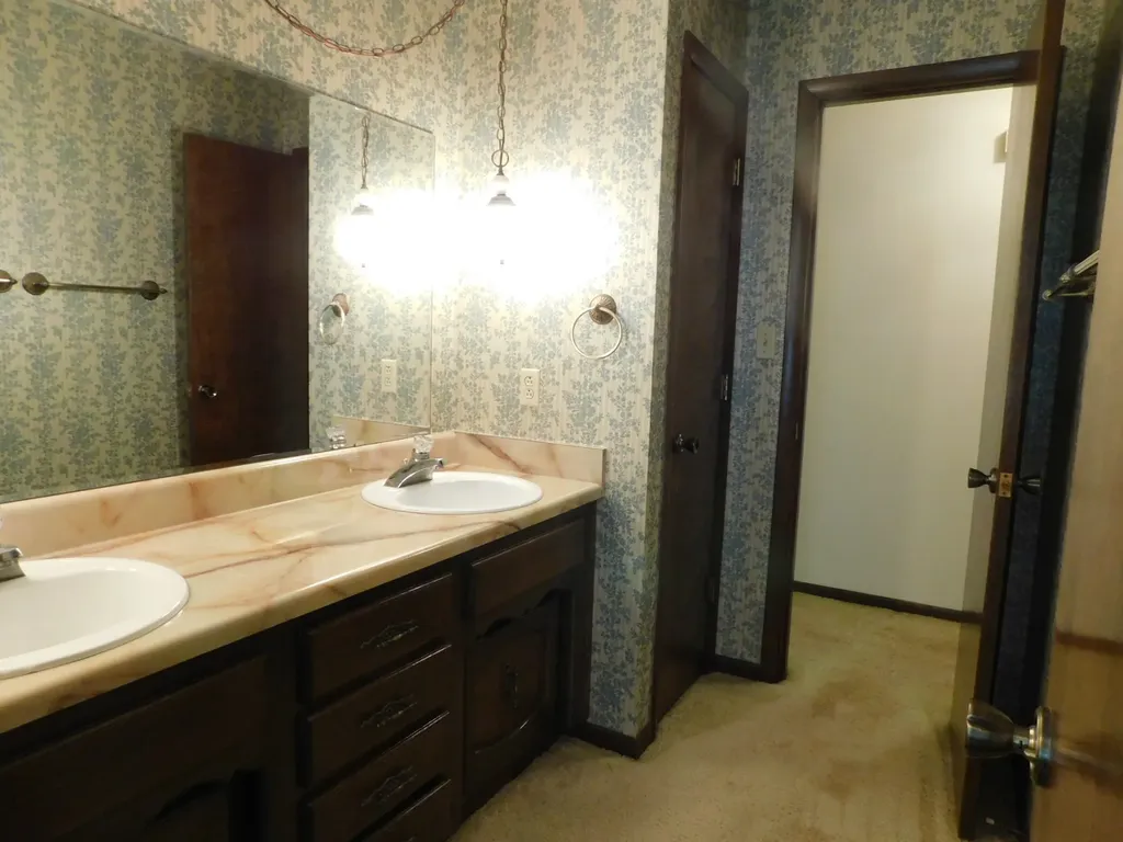 319 Harsh Lane Castalian Springs TN 37031