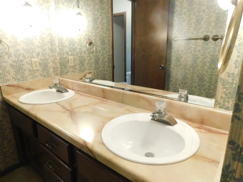 319 Harsh Lane Castalian Springs TN 37031