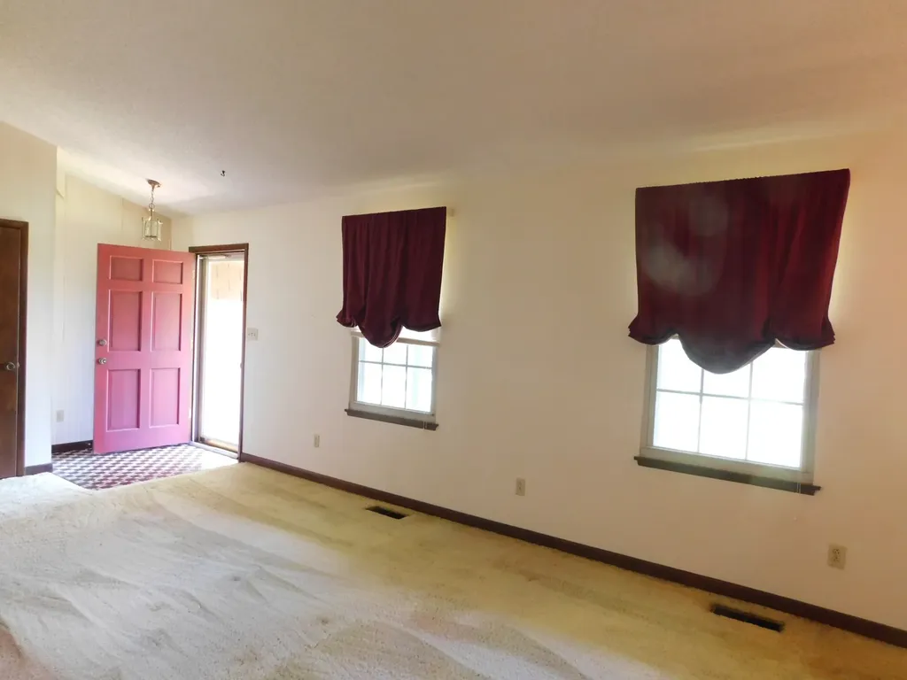 319 Harsh Lane Castalian Springs TN 37031