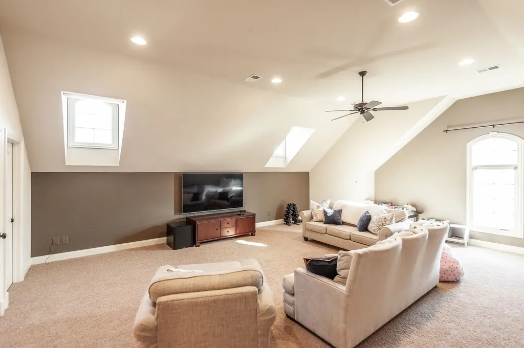 2436 Long Hollow Pike Hendersonville TN 37075