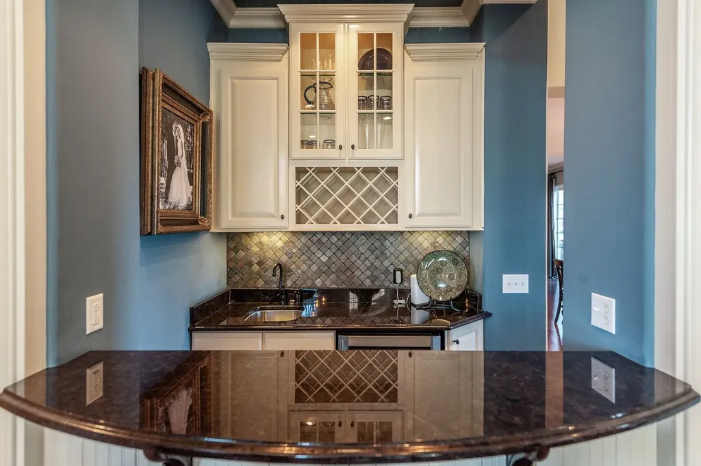 2436 Long Hollow Pike Hendersonville TN 37075