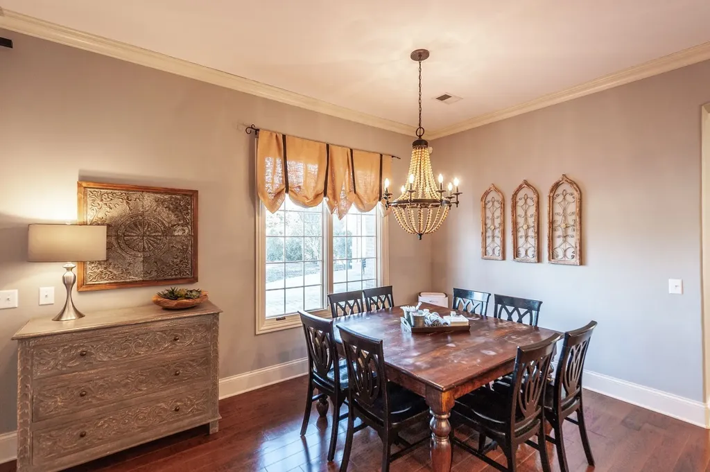2436 Long Hollow Pike Hendersonville TN 37075