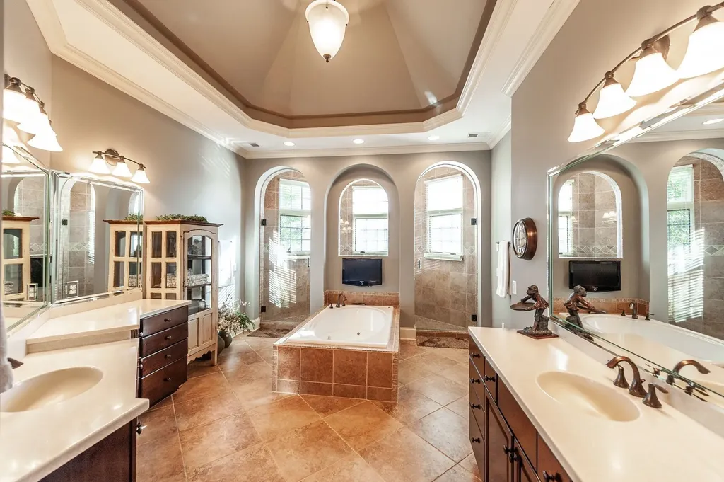 2436 Long Hollow Pike Hendersonville TN 37075