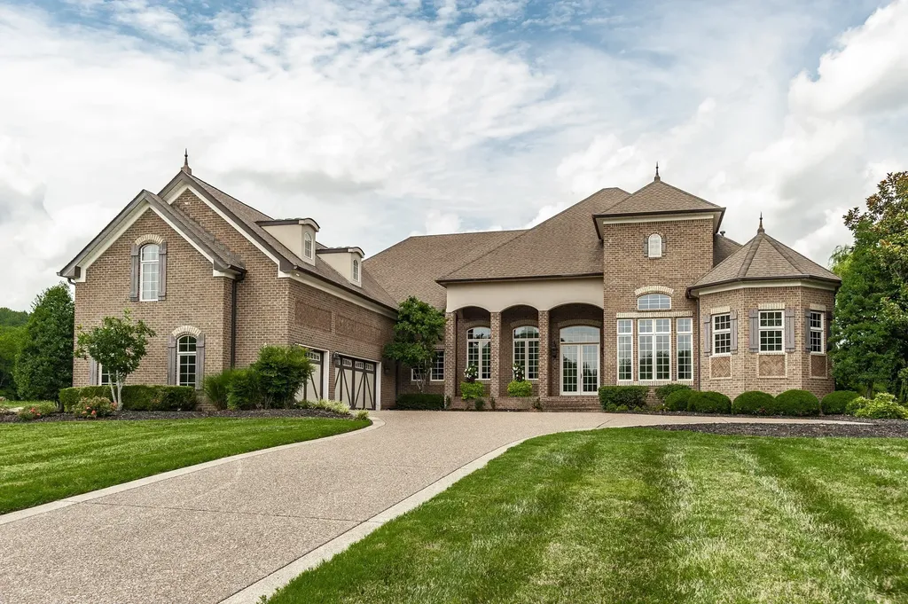 2436 Long Hollow Pike Hendersonville TN 37075