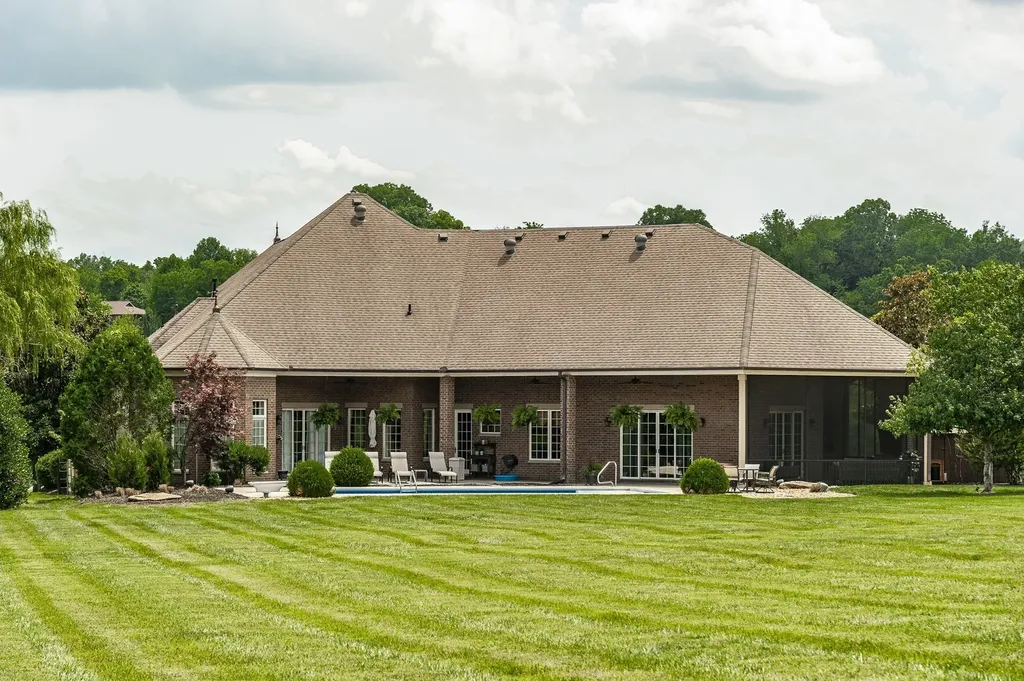 2436 Long Hollow Pike Hendersonville TN 37075