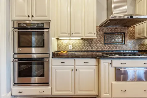 2436 Long Hollow Pike Hendersonville TN 37075