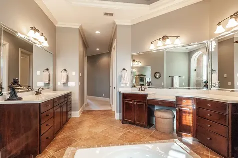 2436 Long Hollow Pike Hendersonville TN 37075