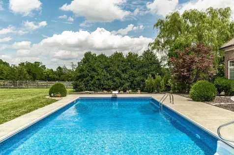 2436 Long Hollow Pike Hendersonville TN 37075