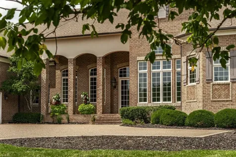 2436 Long Hollow Pike Hendersonville TN 37075