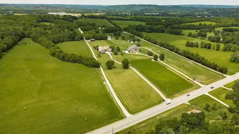 2436 Long Hollow Pike Hendersonville TN 37075